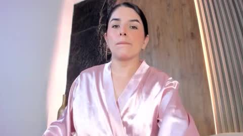 E V E L I N online show from 23, 11, 2025