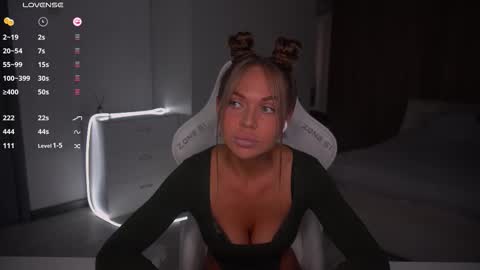 Evelina online show from 26, 10, 2025