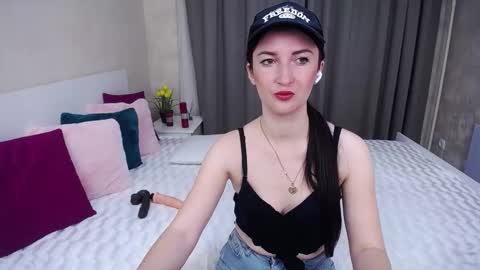 Evelin online show from 3, 12, 2025