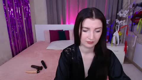 Evelin online show from 28, 7, 2026