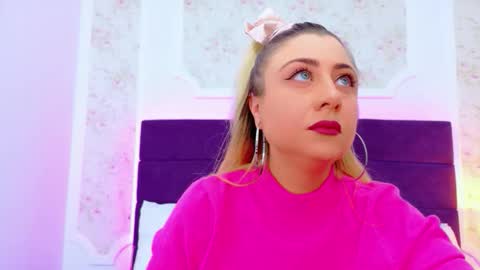 EvelinHill online show from 9, 2, 2026