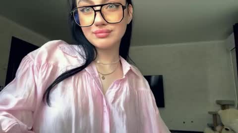 Snapshot of evelinkowski chatting on 19, 2, 2026 Sofia online show from 19, 2, 2026