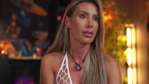 Evelyn online show from 20, 7, 2026