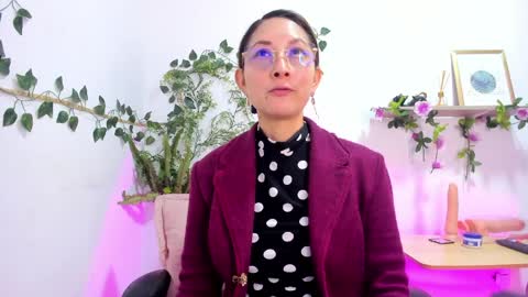 evelyn_miller___ online show from 7, 4, 2026