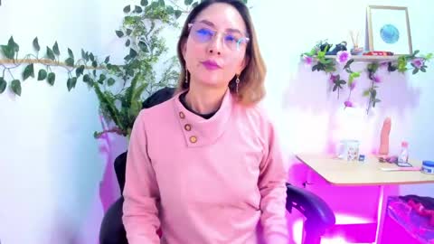 evelyn_miller___ online show from 30, 4, 2026