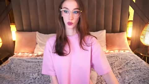 evelyn rush1 online show from 24, 2, 2025