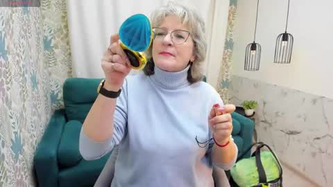 Evelyn online show from 5, 5, 2026