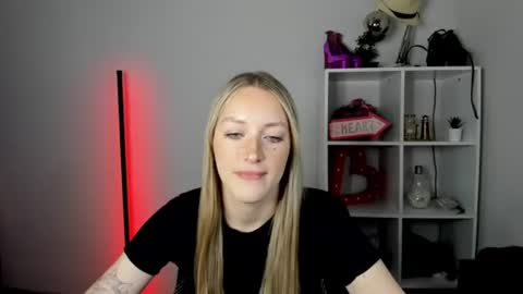 evelynblond online show from 1, 7, 2026