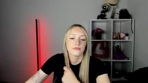 evelynblond online show from 3, 7, 2026