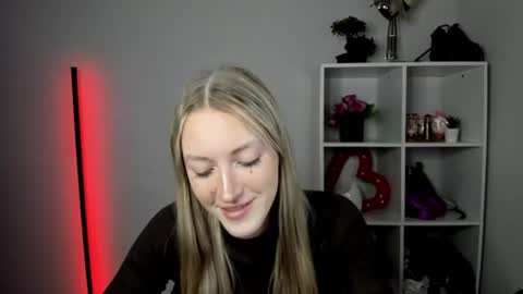 evelynblond online show from 27, 7, 2026
