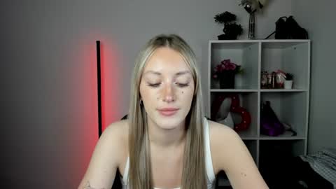 evelynblond online show from 28, 7, 2026