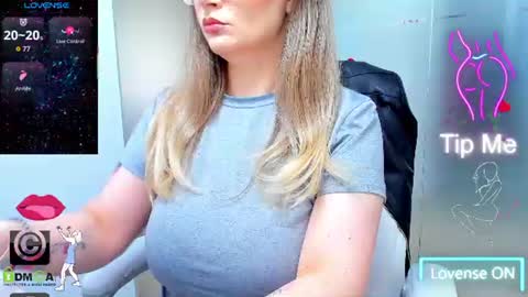 evelyne_rose online show from 15, 6, 2026