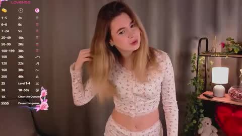 Mia online show from 22, 3, 2026