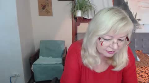 BarbaraBlondy online show from 4, 11, 2025