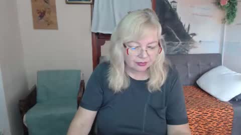 BarbaraBlondy online show from 11, 11, 2025