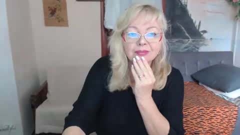 BarbaraBlondy online show from 13, 11, 2025