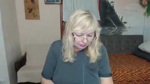 BarbaraBlondy online show from 28, 11, 2025