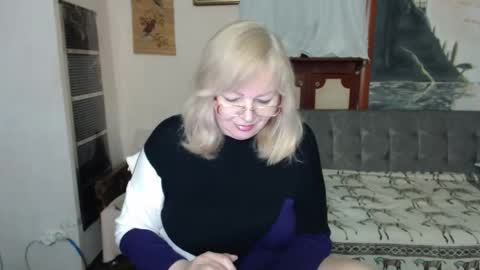 BarbaraBlondy online show from 7, 2, 2026
