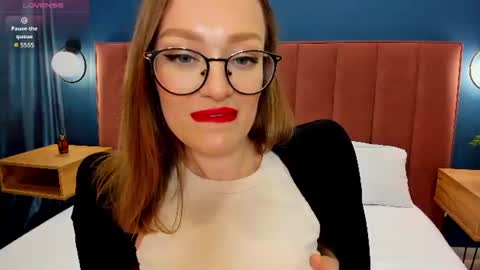 Evelyn online show from 12, 6, 2026