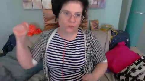 Everly online show from 28, 11, 2025