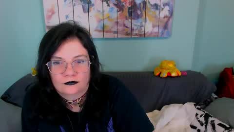 Everly online show from 24, 4, 2026