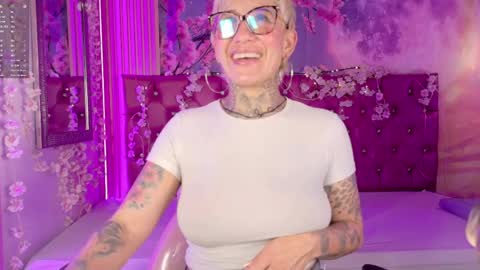 everlyn_sexx online show from 7, 5, 2026