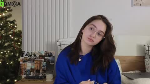 evi_woow online show from 8, 1, 2025