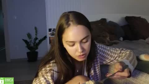 evi_woow online show from 21, 9, 2025