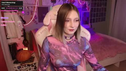 Evie online show from 24, 10, 2025