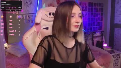 Evie online show from 1, 12, 2025