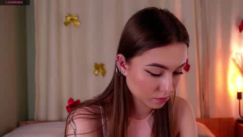 Snapshot of evieconley chatting on 4, 3, 2026 Lilith online show from 4, 3, 2026