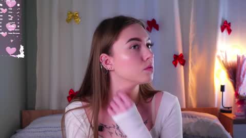 Snapshot of evieconley chatting on 8, 3, 2026 Lilith online show from 8, 3, 2026