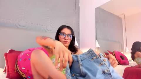 eviegothel_ online show from 25, 11, 2025