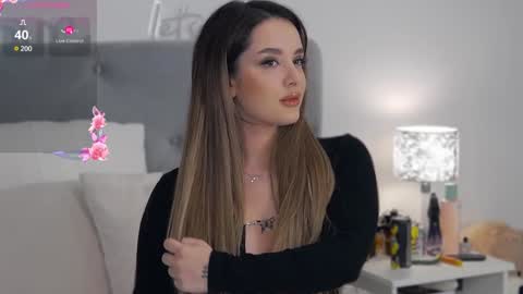 Evie online show from 30, 1, 2025