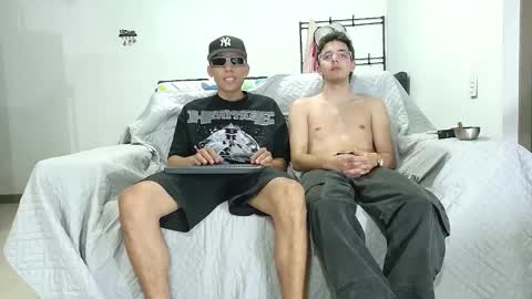 evil_boss1 online show from 21, 4, 2026