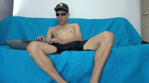 evil_boss1 online show from 17, 6, 2026