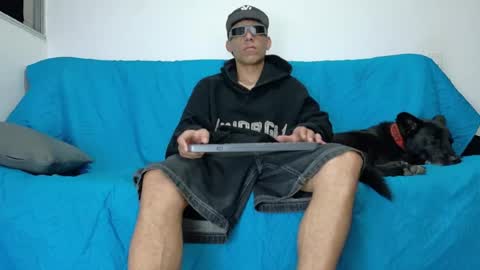 evil_boss1 online show from 22, 6, 2026