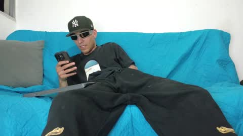 evil_boss1 online show from 27, 6, 2026