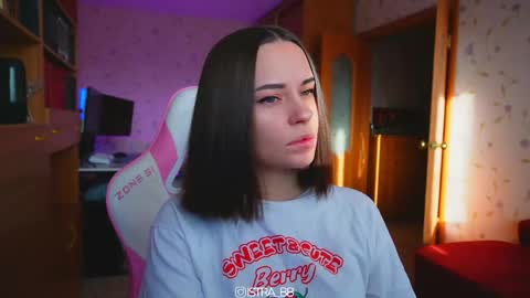 Snapshot of evilhare chatting on 17, 3, 2026 Victoria online show from 17, 3, 2026