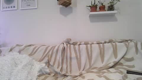 Badblondebunny online show from 5, 5, 2026