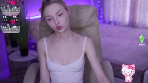 Snapshot of evistarr chatting on 4, 10, 2025 Eva online show from 4, 10, 2025