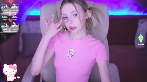 Snapshot of evistarr chatting on 21, 12, 2025 Eva online show from 21, 12, 2025