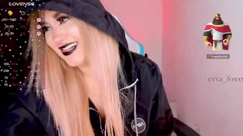 evva_foxxy online show from 29, 10, 2025