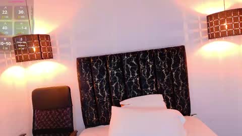 evvaa_moon online show from 5, 5, 2026