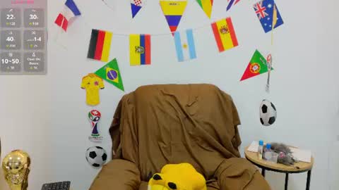 Snapshot of evvaa_moon chatting on 20, 6, 2026 evvaa_moon online show from 20, 6, 2026