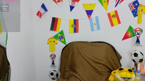 evvaa_moon online show from 24, 6, 2026