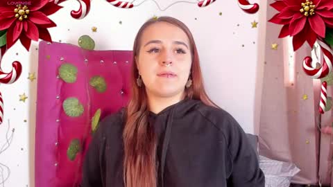 Snapshot of evy_orange1 chatting on 27, 12, 2024 EVY online show from 27, 12, 2024