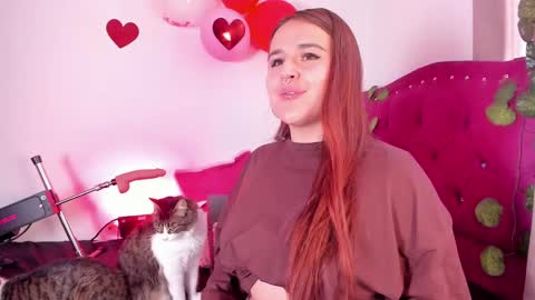 Snapshot of evy_orange1 chatting on 8, 2, 2025 EVY online show from 8, 2, 2025