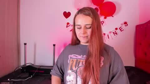 Snapshot of evy_orange1 chatting on 12, 2, 2025 EVY online show from 12, 2, 2025