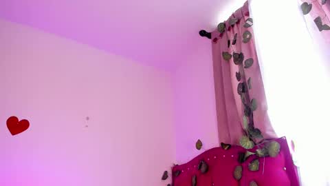 Snapshot of evy_orange1 chatting on 3, 3, 2025 EVY online show from 3, 3, 2025